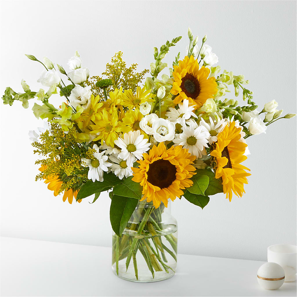 Hello Sunshine Bouquet – Rambling Rose Florist, Dunedin FL