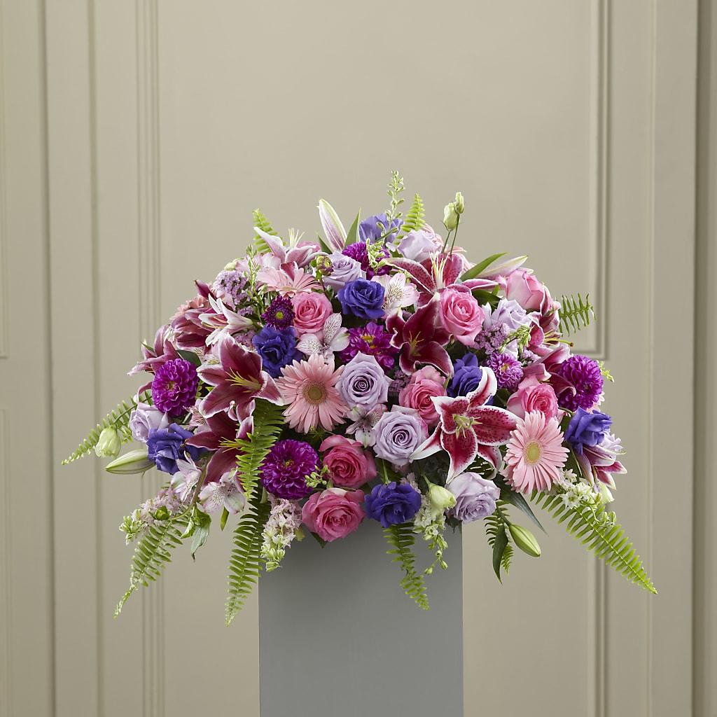 Fare Thee Well Pedestal – Rambling Rose Florist, Dunedin FL
