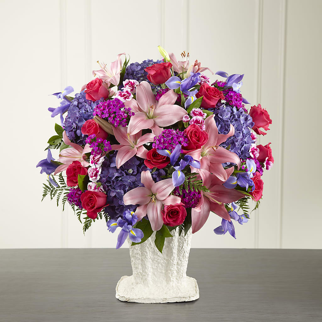 We Fondly Remember Arrangement – Rambling Rose Florist, Dunedin FL