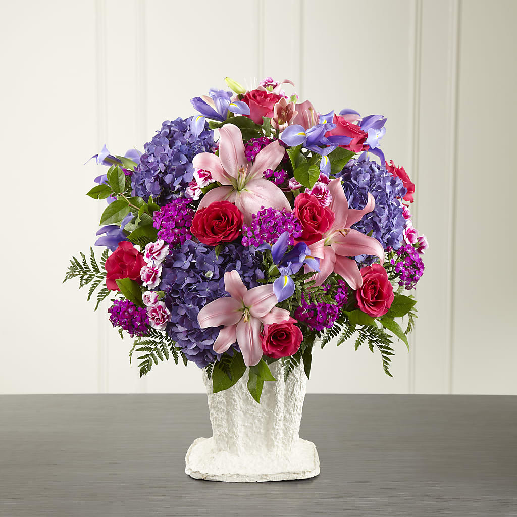 We Fondly Remember Arrangement – Rambling Rose Florist, Dunedin FL