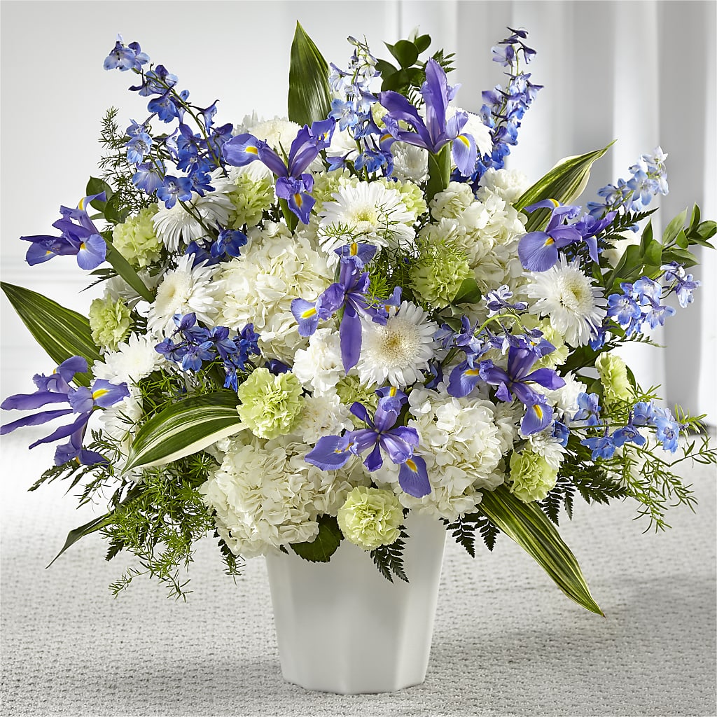 Soft Serenity Floor Basket – Rambling Rose Florist, Dunedin FL