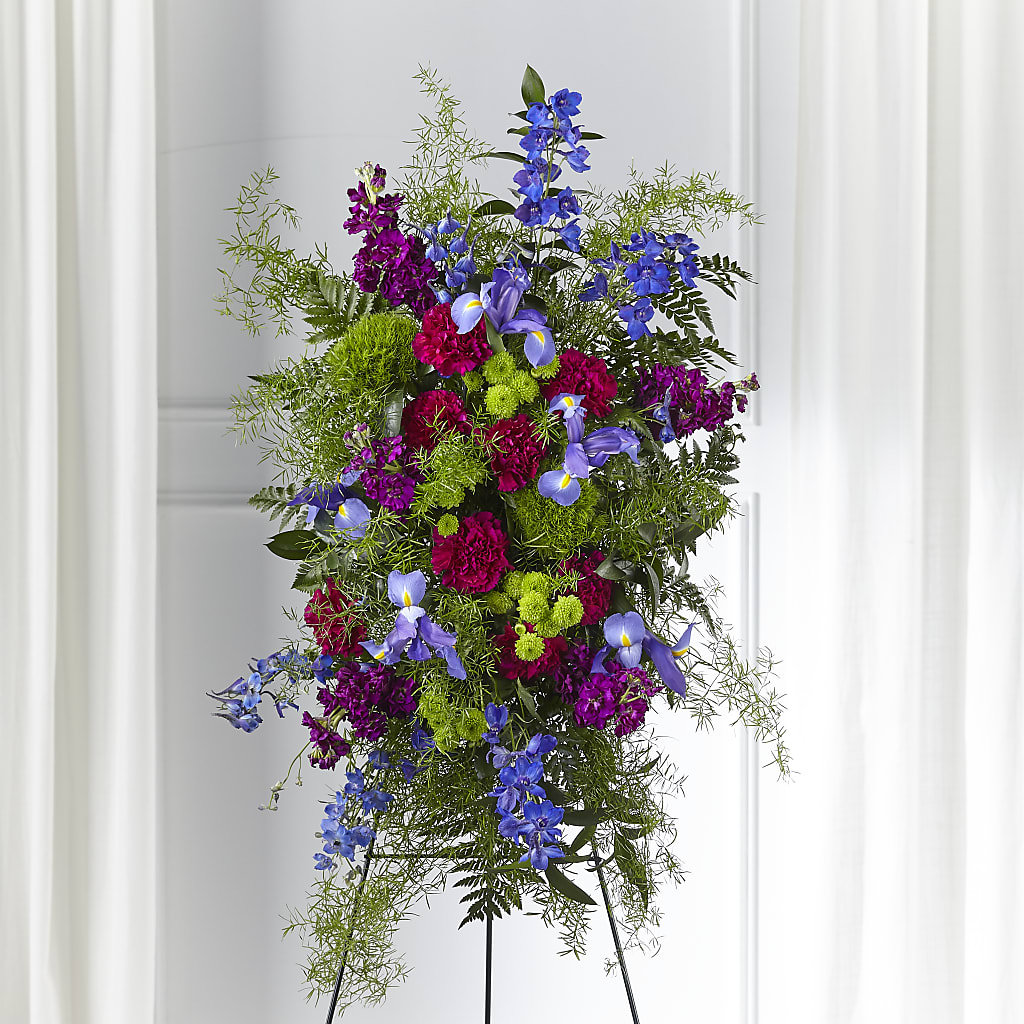 Heavenly Skies Standing Spray – Rambling Rose Florist, Dunedin FL