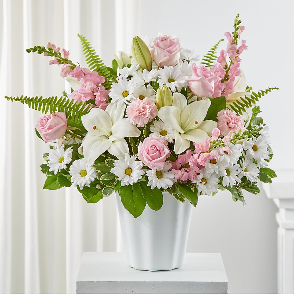 Soft Touch Tabletop Basket – Rambling Rose Florist, Dunedin FL