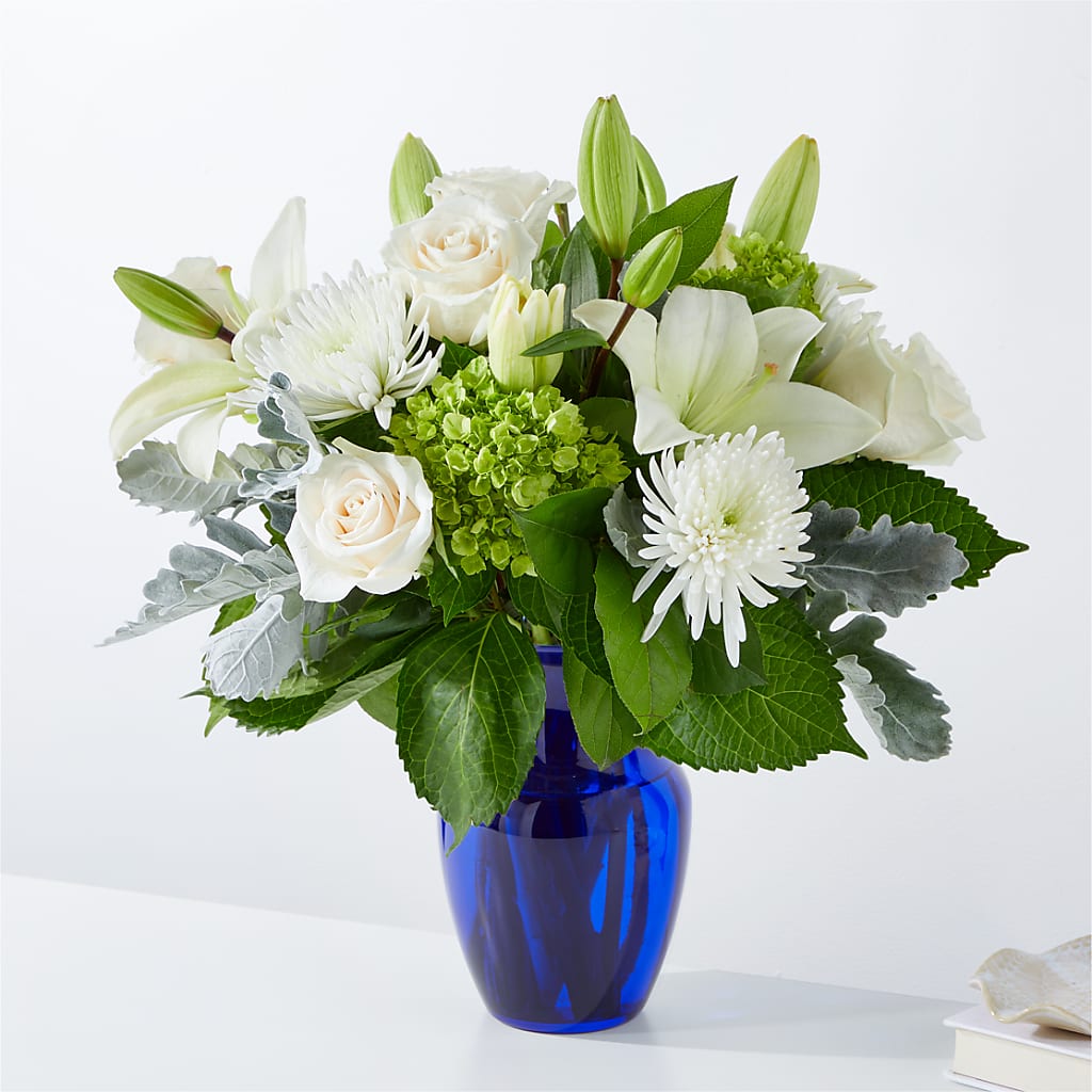 Snowy Dreams Bouquet – Rambling Rose Florist, Dunedin FL