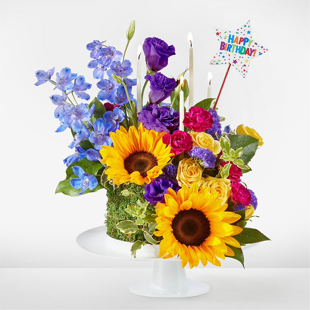 Star of the Day Floral Cake – Rambling Rose Florist, Dunedin FL