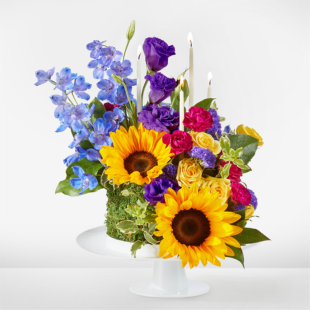 Star of the Day Floral Cake – Rambling Rose Florist, Dunedin FL