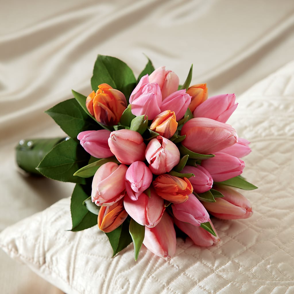 Embraceable Bouquet – Rambling Rose Florist, Dunedin FL