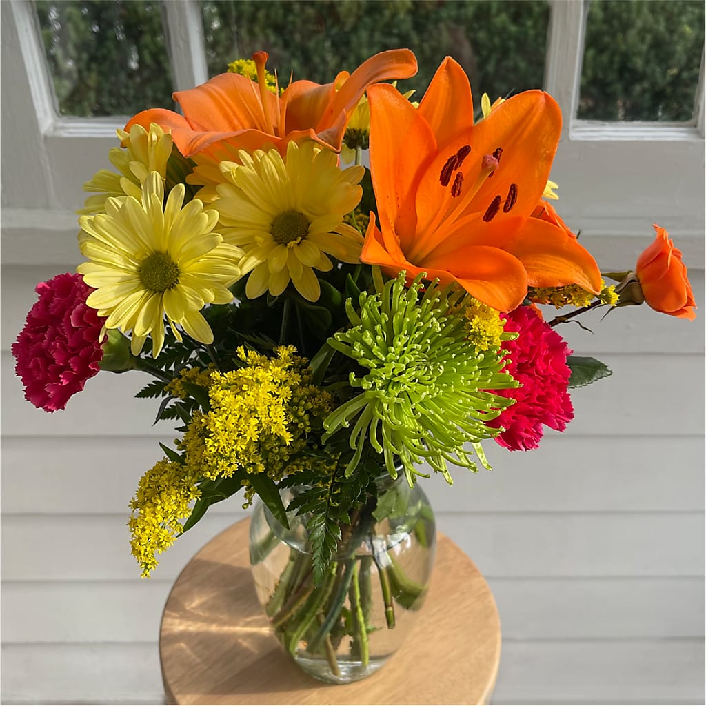 Bold & Bright – A Florist Original –  Rambling Rose Florist, Dunedin FL