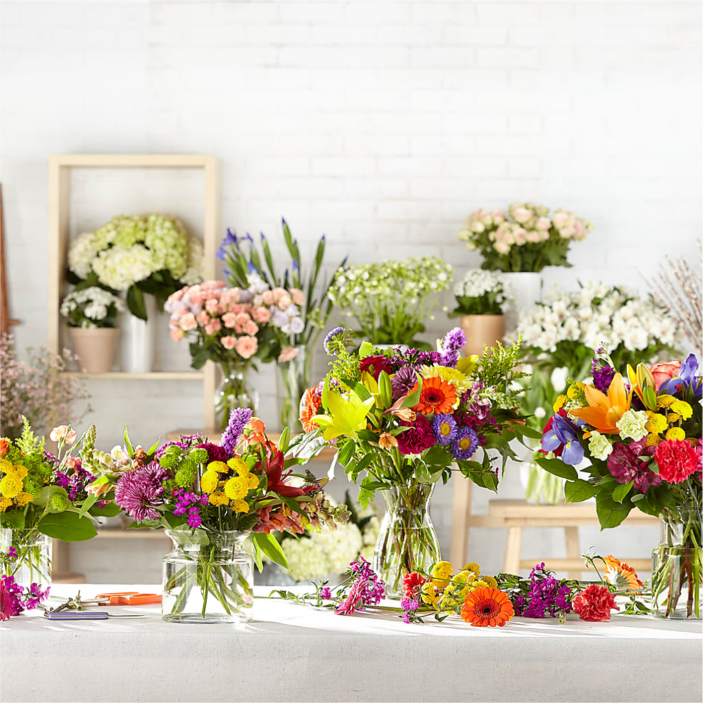 Bold & Bright – A Florist Original –  Rambling Rose Florist, Dunedin FL