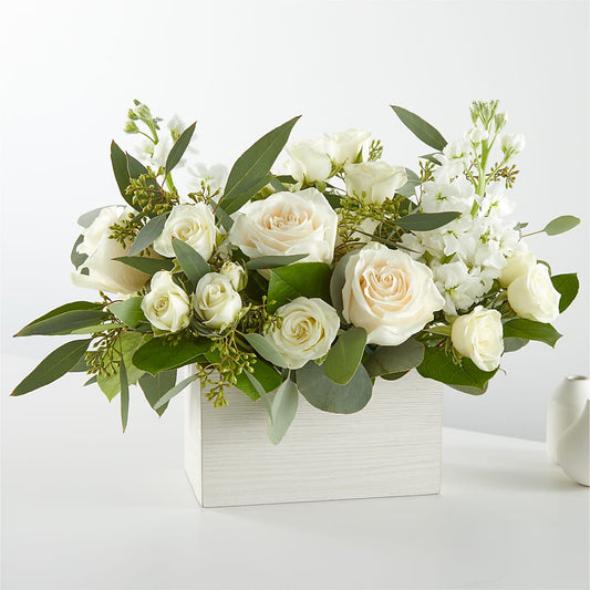 Fresh Linen Box Bouquet –  Rambling Rose Florist, Dunedin FL