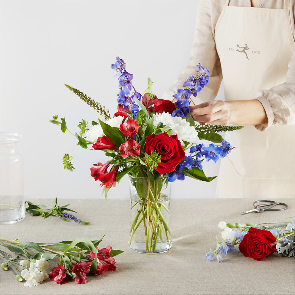 Star Spangled - A Florist Original –  Rambling Rose Florist, Dunedin FL