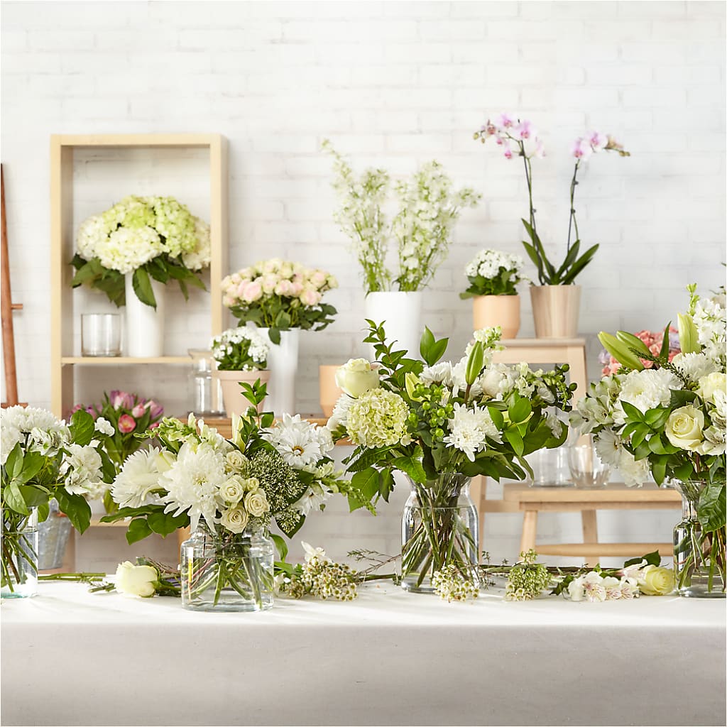 Classic Ivory – A Florist Original –  Rambling Rose Florist, Dunedin FL