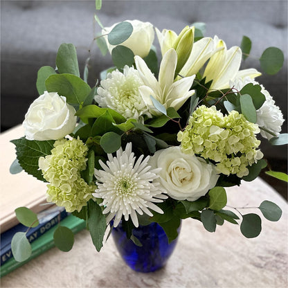 Snowy Dreams Bouquet –  Rambling Rose Florist, Dunedin FL