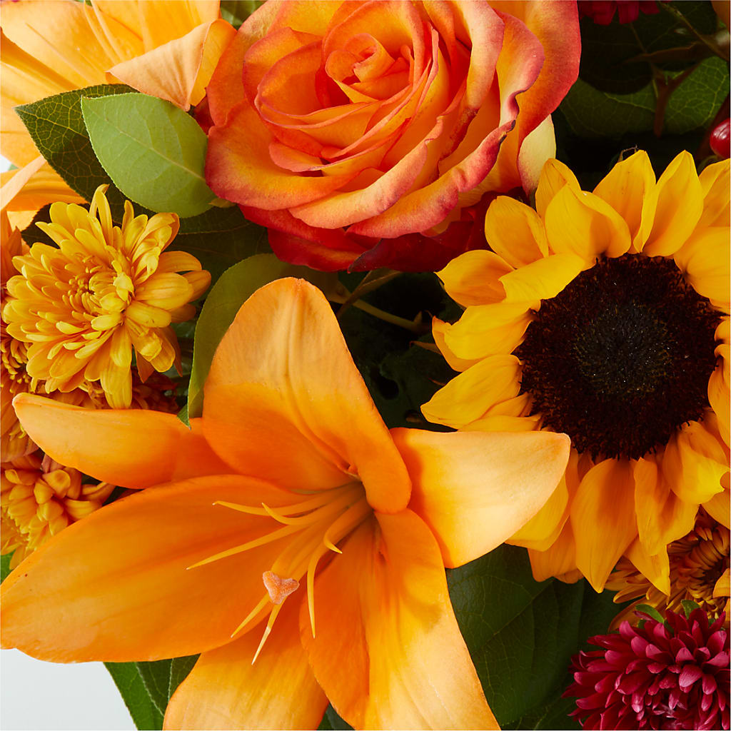 Grateful Centerpiece –  Rambling Rose Florist, Dunedin FL