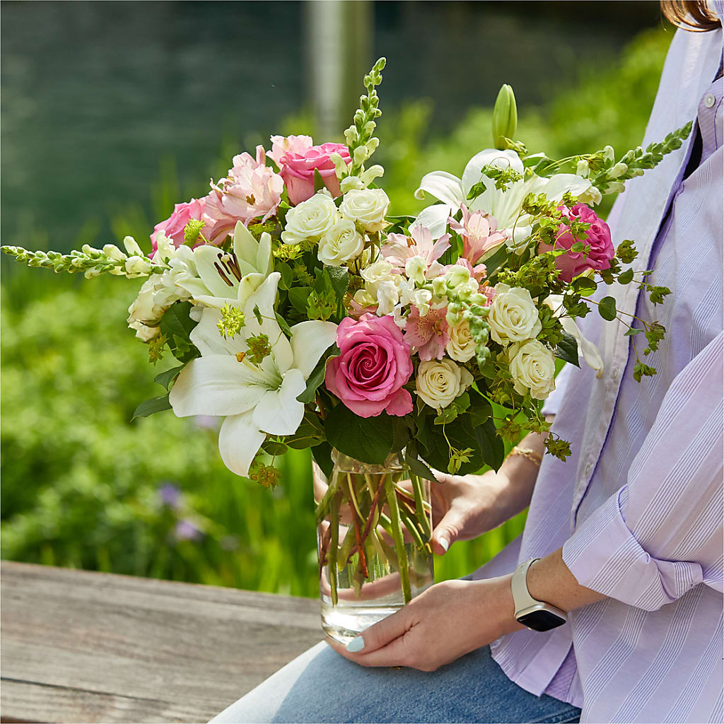 Fondly Bouquet –  Rambling Rose Florist, Dunedin FL